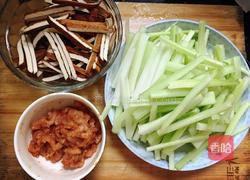 芹菜豆干炒肉丝的做法图解1