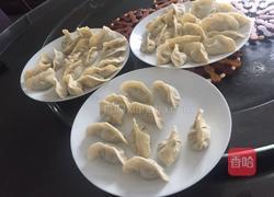 芹香猪肉饺的做法图解4