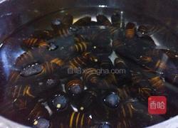爆炒茧蛹的做法图解2