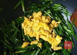 韭菜炒鸡蛋的做法图解12