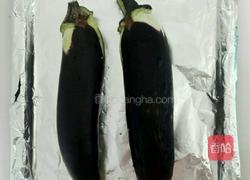 蒜蓉烤茄子的做法图解1
