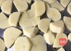 菠菜土豆鸡蛋饼的做法图解1