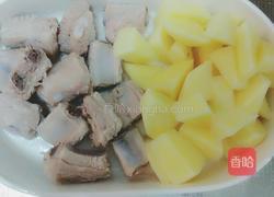 排骨焖饭的做法图解2