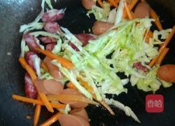素菜炒腊肠的做法图解3
