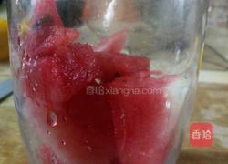 柠檬菊花冰格西瓜饮品的做法图解3