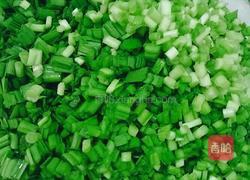 韭菜肉饺子的做法图解3