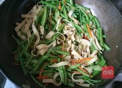 空心菜炒豆皮的做法图解6
