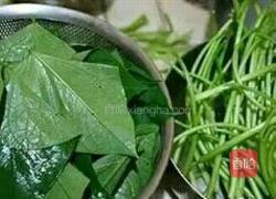 清炒山芋秧杆的做法图解1