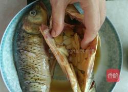 双色鲫鱼的做法图解3