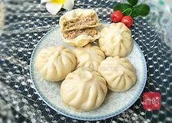 猪肉包菜馅包子的做法图解1