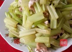 芹菜炒肉的做法图解3