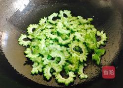 苦瓜炒鸡蛋的做法图解8