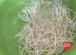 韭菜炒绿豆芽的做法图解2