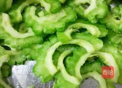 苦瓜炒红虾米的做法图解6