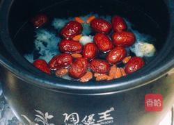 银耳莲子羹的做法图解3