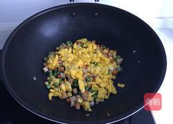 彩色炒饭的做法图解4