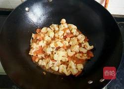 西红柿炒菜花的做法图解4