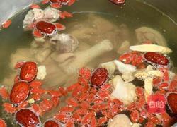 红枣枸杞炖土鸡的做法图解5