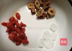 银耳雪梨红枣枸杞粥的做法图解4