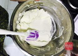 八寸儿童淡奶油裱花蛋糕的做法图解3