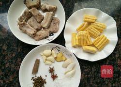 红烧玉米大排的做法图解1