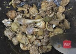 地锅鸡的做法图解5