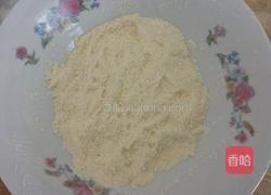 牛奶鸡蛋玉米饼的做法图解2