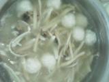 圆子茶树菇汤