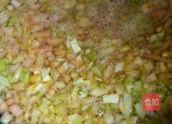 西红柿猪肉饺的做法图解4