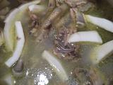 椰子肉炖鸡汤