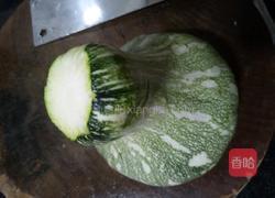 清炒嫩南瓜的做法图解1