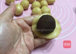 蛋黄豆沙月饼的做法图解10