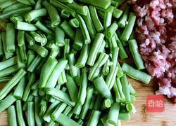 肉末炒刀豆的做法图解2