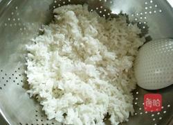 足球饭团的做法图解1