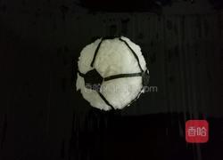 足球饭团的做法图解6