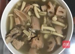 莲藕排骨汤的做法图解4