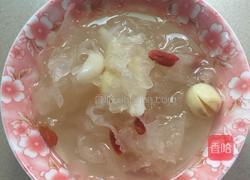 银耳莲子百合羹的做法图解6