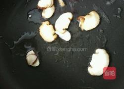 虾仁炒莼菜的做法图解7