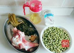 酸菜豌豆汤的做法图解1