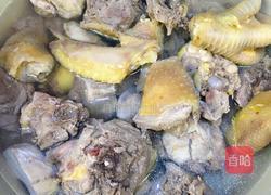 竹荪炖大骨鸡的做法图解1