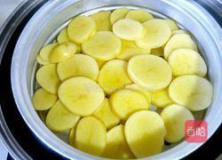 椰香土豆球的做法图解2