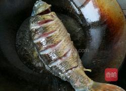 红烧鲤鱼的做法图解3