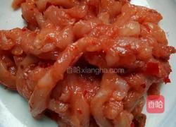 西芹炒鸡胸肉的做法图解1