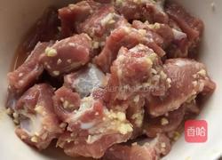 蒜香排骨的做法图解1