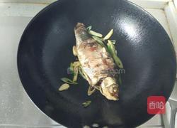 鲫鱼豆腐汤的做法图解5