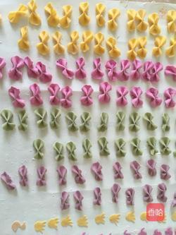 彩色蔬菜蝴蝶面