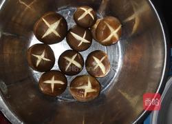 蘑菇蔬菜肉丸子汤的做法图解3