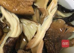 野生菌排骨炖汤的做法图解4