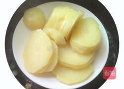杂蔬夹肉土豆饼的做法图解4