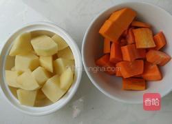 土豆胡萝卜鸡肉泥的做法图解1